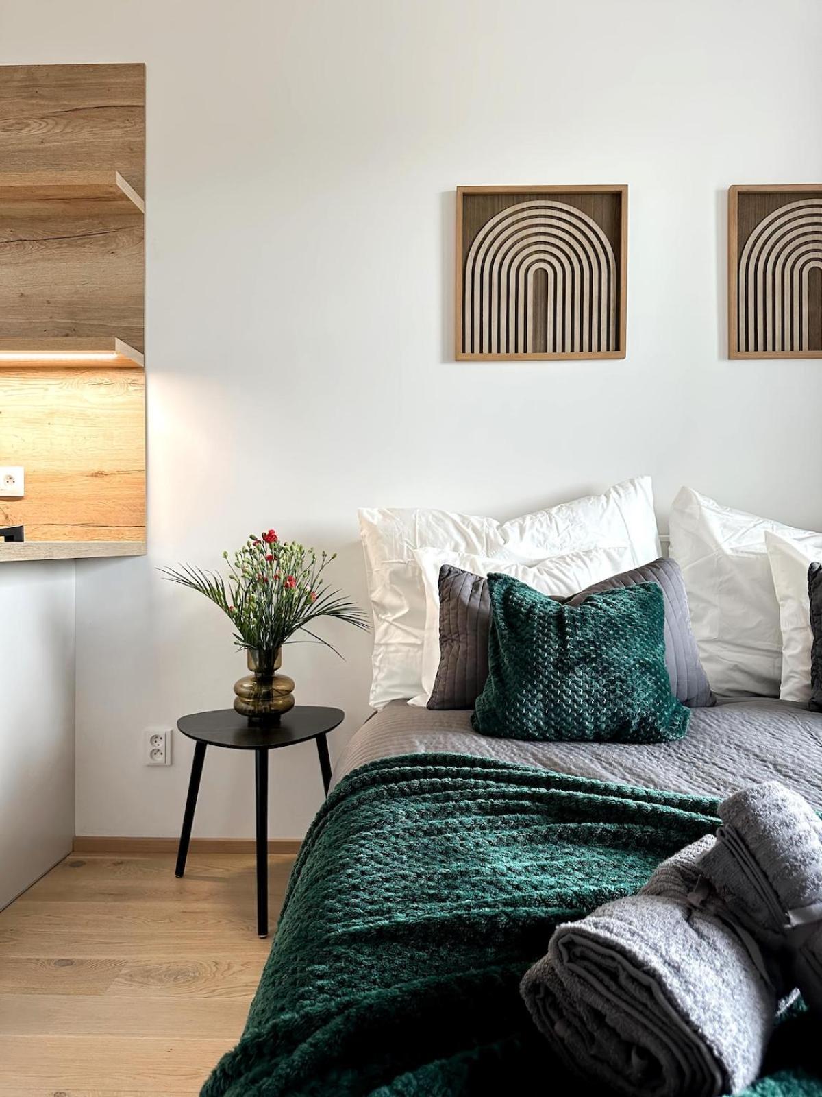 Real Living By Refa Balcony Retreat 75 Apartment *