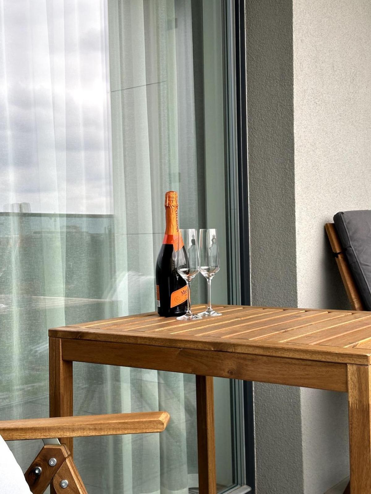Apartment Real Living By Refa Balcony Retreat 75 *