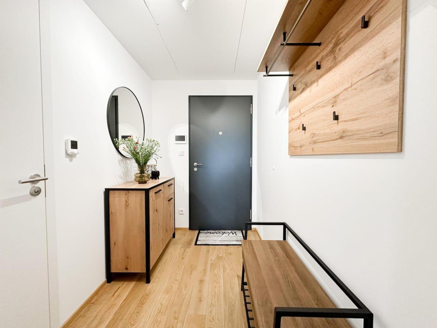 Real Living By Refa Balcony Retreat 75 Apartment Prague